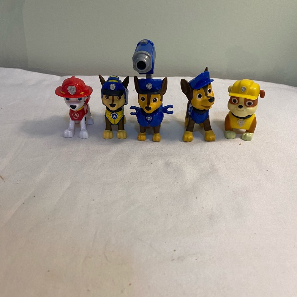 Paw Patrol Figues Bundle of 5 Toys Chase Marshall and Rumble